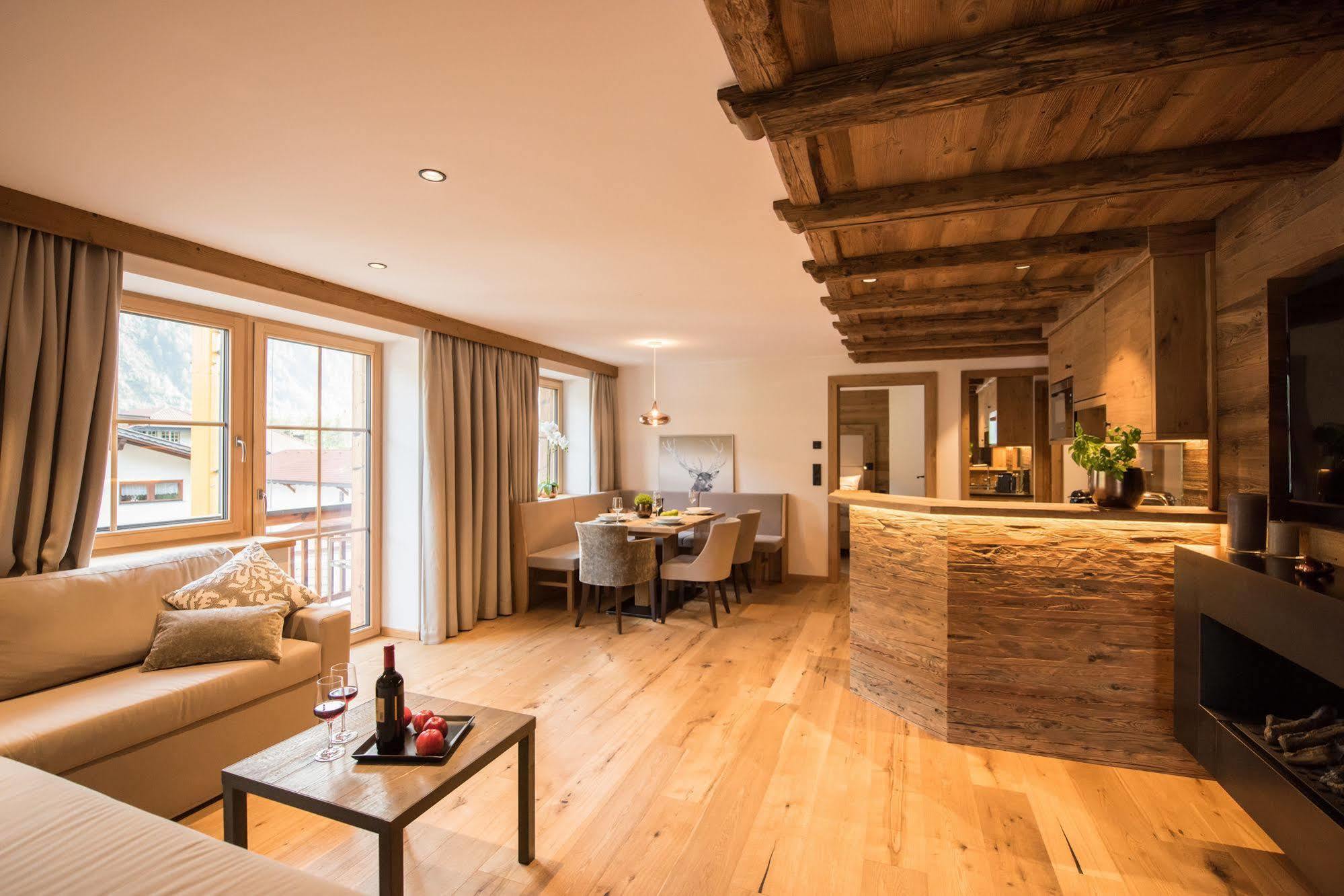 Pepi'S Suites - Lechtal Apartments Holzgau Zewnętrze zdjęcie